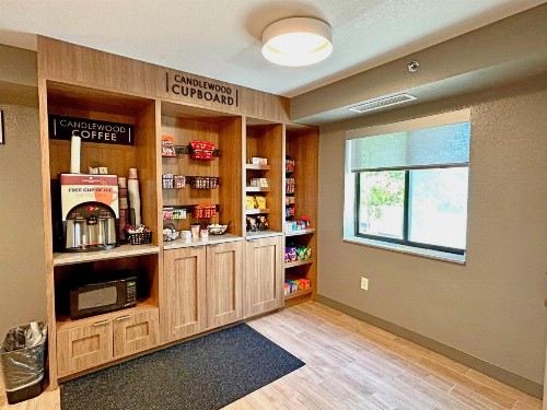 Candlewood Suites Indianapolis Downtown Medical District an IHG Hotel - image 32