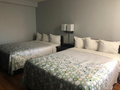 Days Inn by Wyndham Indianapolis South - image 7