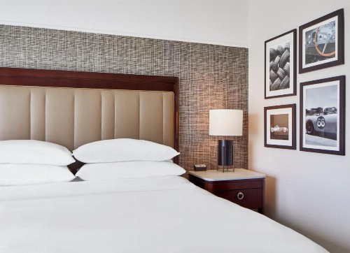 Sheraton Indianapolis Hotel at Keystone Crossing - image 17