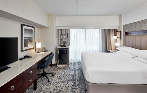 Sheraton Indianapolis Hotel at Keystone Crossing - image 18