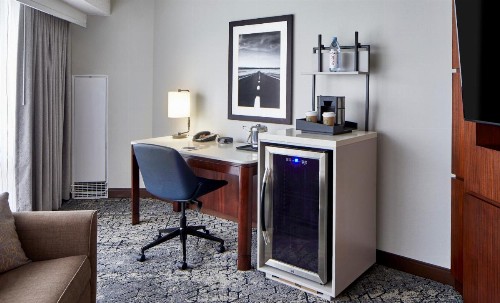Sheraton Indianapolis Hotel at Keystone Crossing - image 23