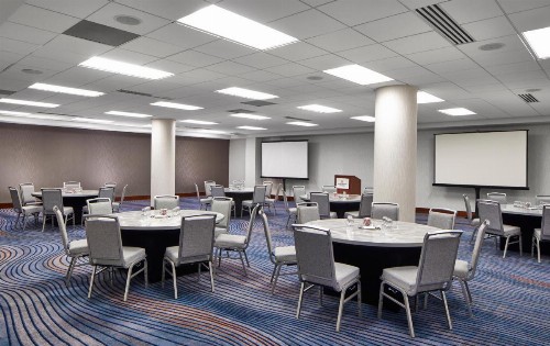 Sheraton Indianapolis Hotel at Keystone Crossing - image 28