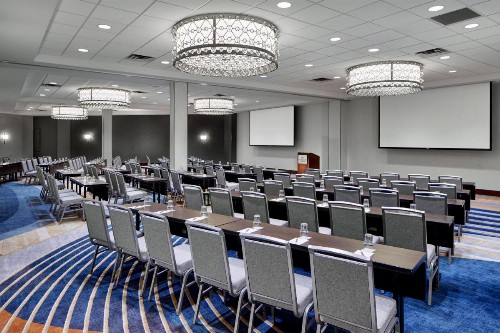 Sheraton Indianapolis Hotel at Keystone Crossing - image 29
