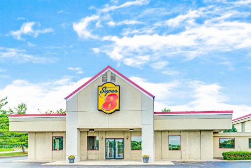 Super 8 by Wyndham Indianapolis South - image 22