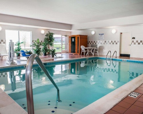 Comfort Suites near Indianapolis Airport - image 18