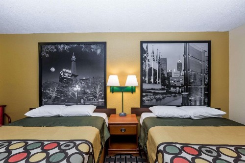 Super 8 by Wyndham Indianapolis - image 10