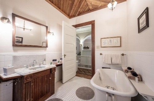 Stone Soup Inn - image 10