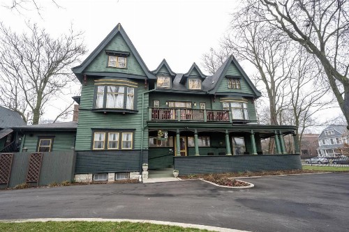 Stone Soup Inn - image 20