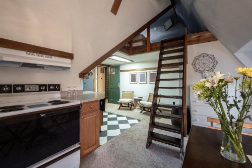 Stone Soup Inn - image 34