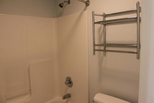 Knights Inn Indianapolis - image 6