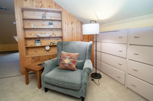 Looking Glass Inn - image 17
