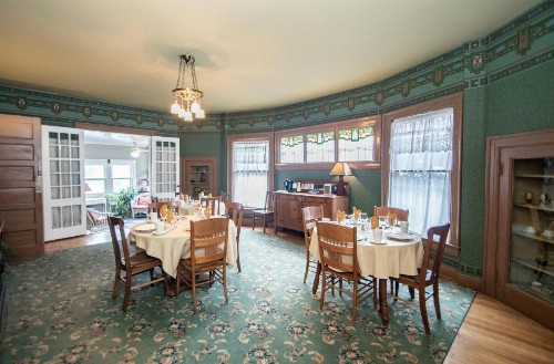 Looking Glass Inn - image 40