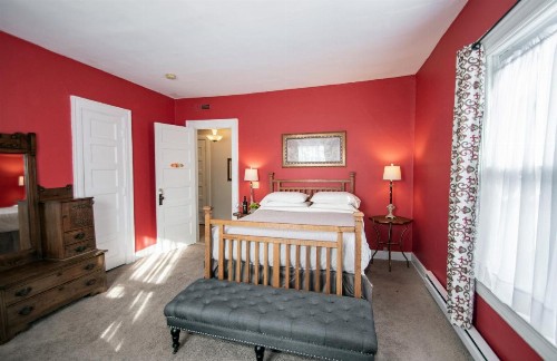 Looking Glass Inn - image 48