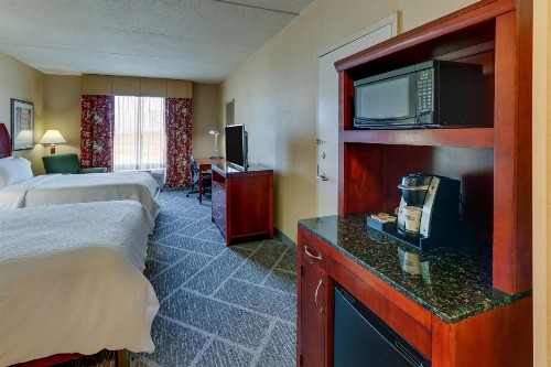 Hilton Garden Inn Indianapolis Airport - image 21