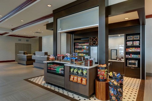 Hilton Garden Inn Indianapolis Airport - image 27