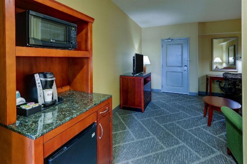 Hilton Garden Inn Indianapolis Airport - image 29