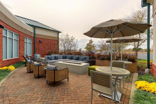 Hilton Garden Inn Indianapolis Airport - image 3