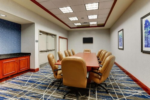 Hilton Garden Inn Indianapolis Airport - image 34