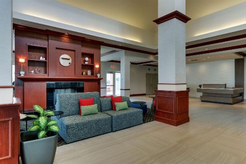 Hilton Garden Inn Indianapolis Airport - image 38
