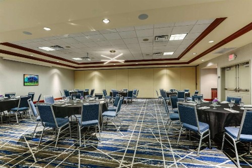 Hilton Garden Inn Indianapolis Airport - image 46
