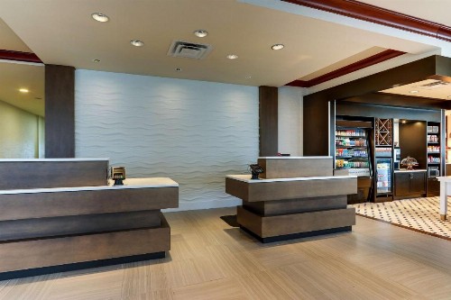 Hilton Garden Inn Indianapolis Airport - image 8