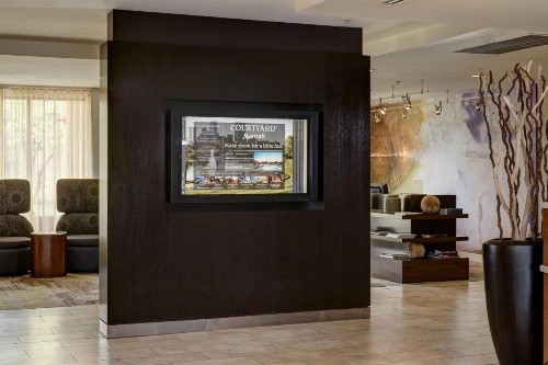 Courtyard by Marriott Indianapolis Airport - image 15