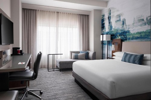 Indianapolis Marriott Downtown - image 10