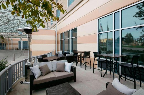 Courtyard Indianapolis Downtown - image 7