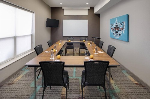Residence Inn Indianapolis Airport - image 2