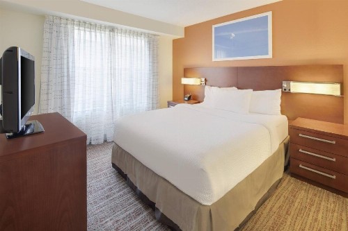 Residence Inn Indianapolis Airport - image 9