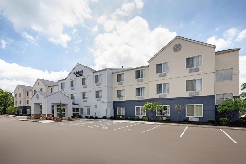 Fairfield Inn & Suites Indianapolis Airport - image 11