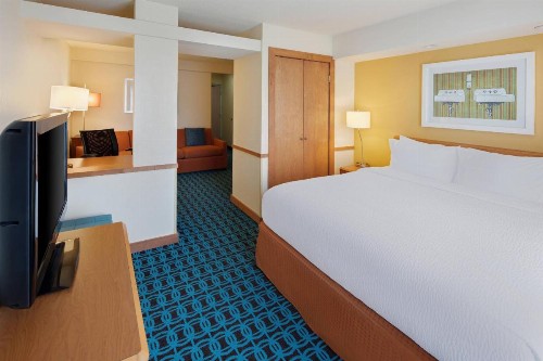 Fairfield Inn & Suites Indianapolis Airport - image 20
