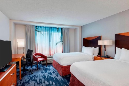 Fairfield Inn Suites Indianapolis Downtown - image 10