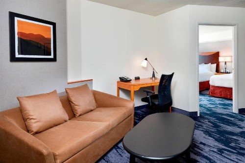 Fairfield Inn Suites Indianapolis Downtown - image 18