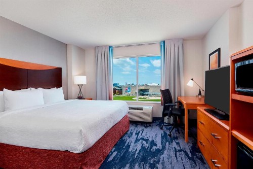 Fairfield Inn Suites Indianapolis Downtown - image 27
