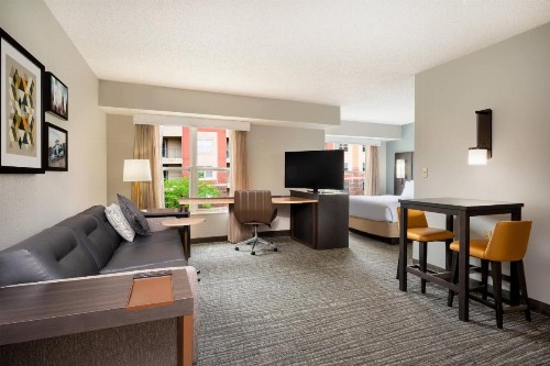 Residence Inn Indianapolis Downtown on the Canal - image 24
