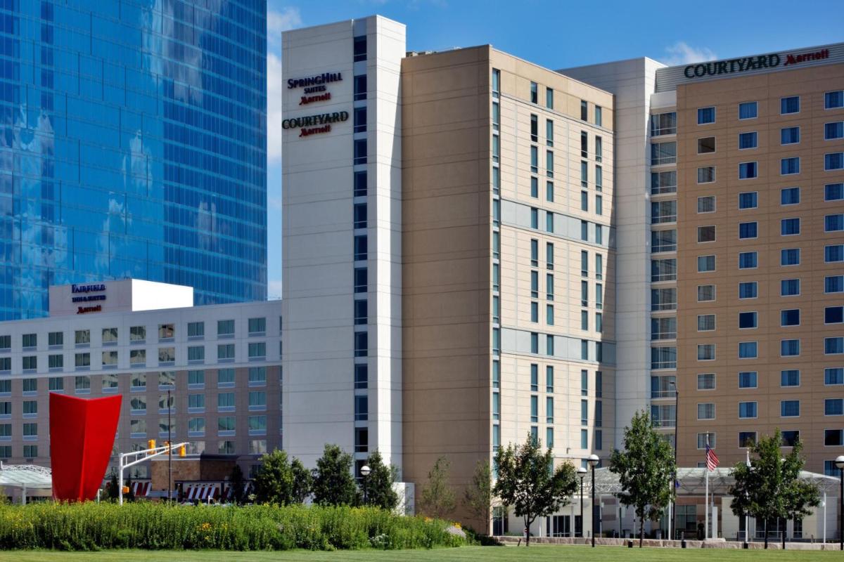 SpringHill Suites Indianapolis Downtown - image 2