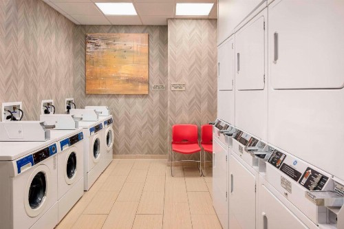 SpringHill Suites Indianapolis Downtown - image 21