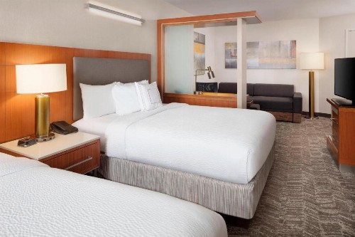 SpringHill Suites Indianapolis Downtown - image 9