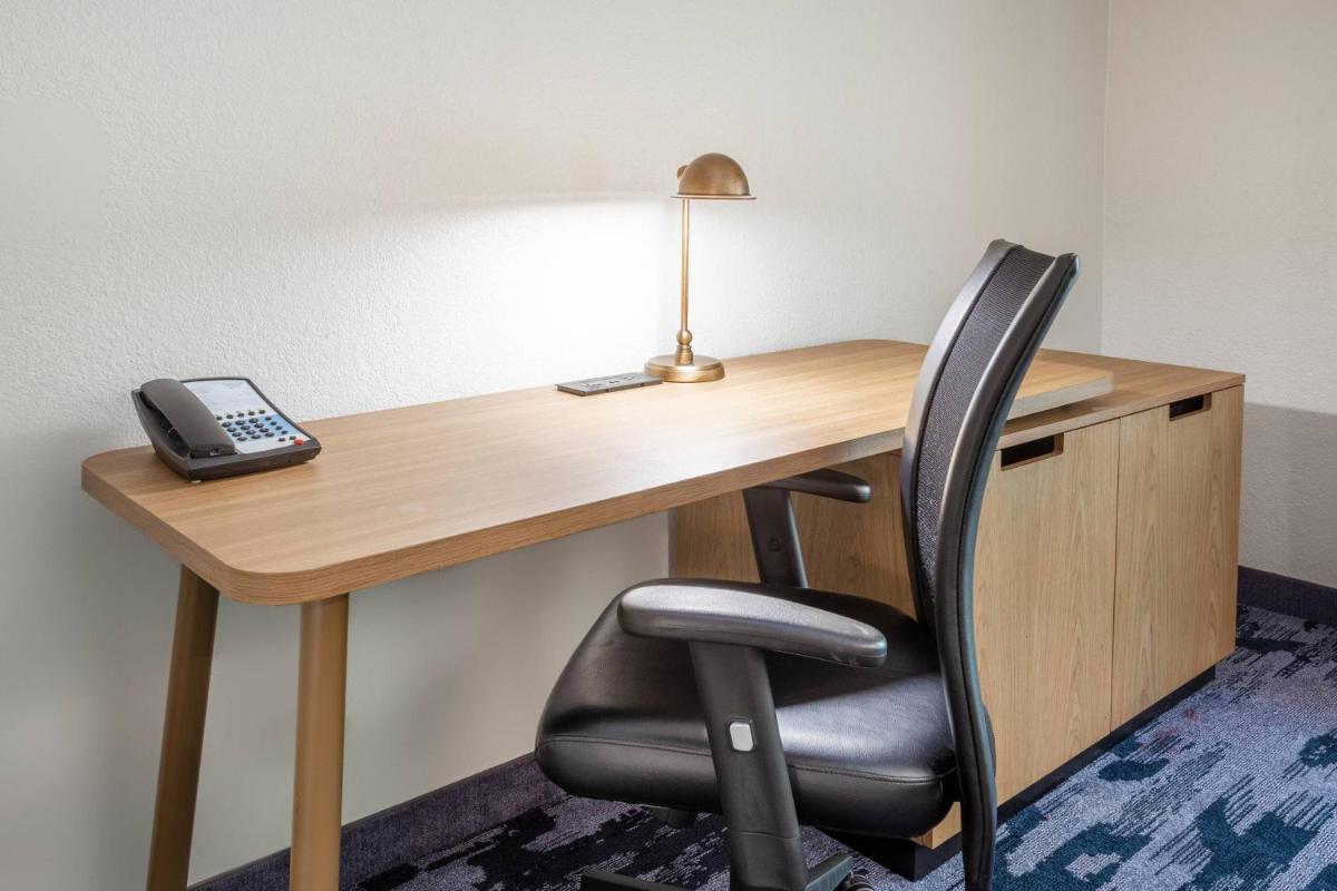 Fairfield Inn & Suites Indianapolis Northwest - image 3