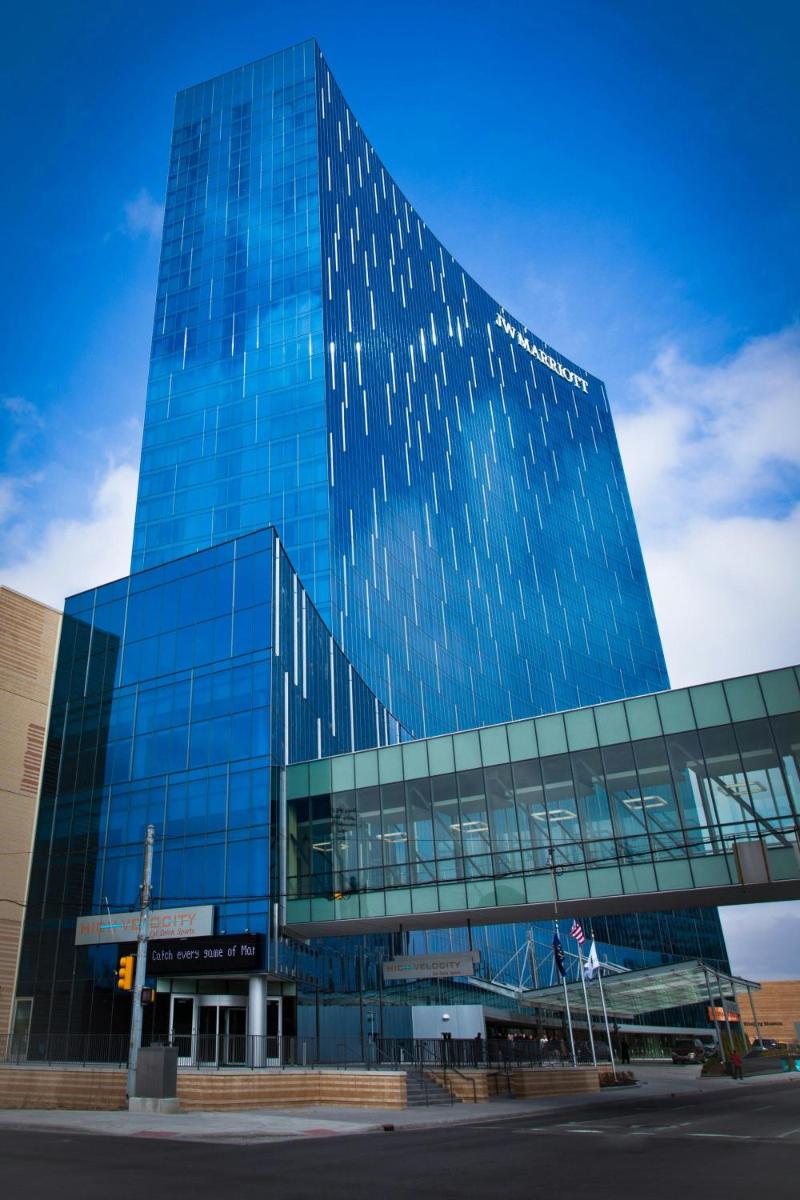 JW Marriott Indianapolis - image 3
