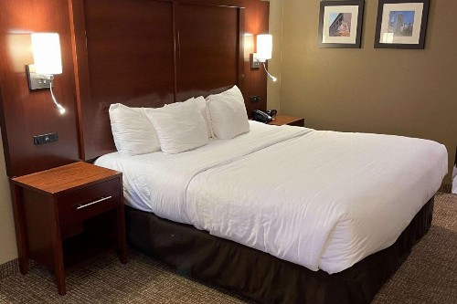 Comfort Inn Indianapolis South I-65 - image 15