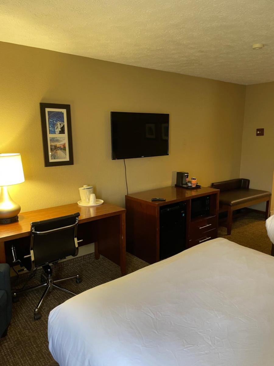Comfort Inn Indianapolis South I-65 - image 3