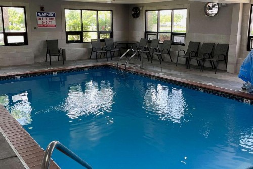 Comfort Inn Indianapolis South I-65 - image 8