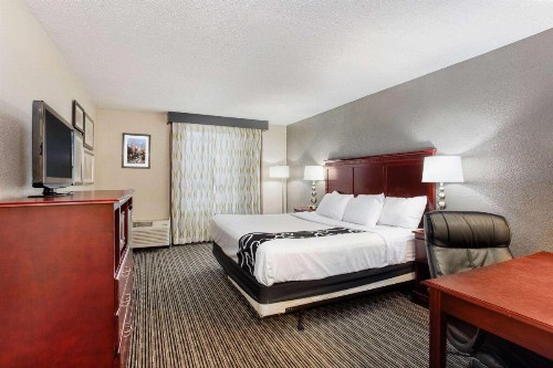 La Quinta by Wyndham Indianapolis South - image 28