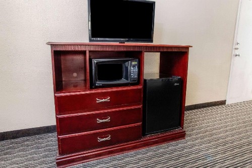 La Quinta by Wyndham Indianapolis South - image 41