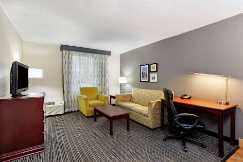 La Quinta by Wyndham Indianapolis South - image 44
