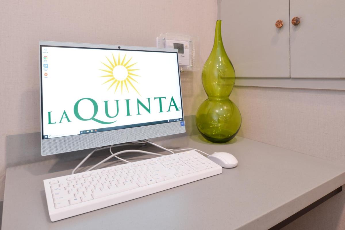 La Quinta by Wyndham Indianapolis South - image 5