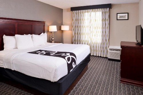 La Quinta by Wyndham Indianapolis South - image 8