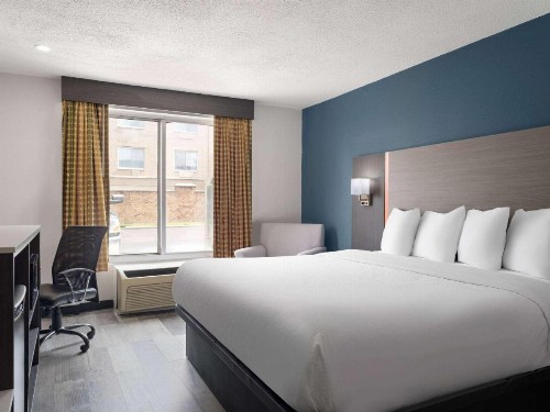 Quality Inn East Indianapolis - image 17